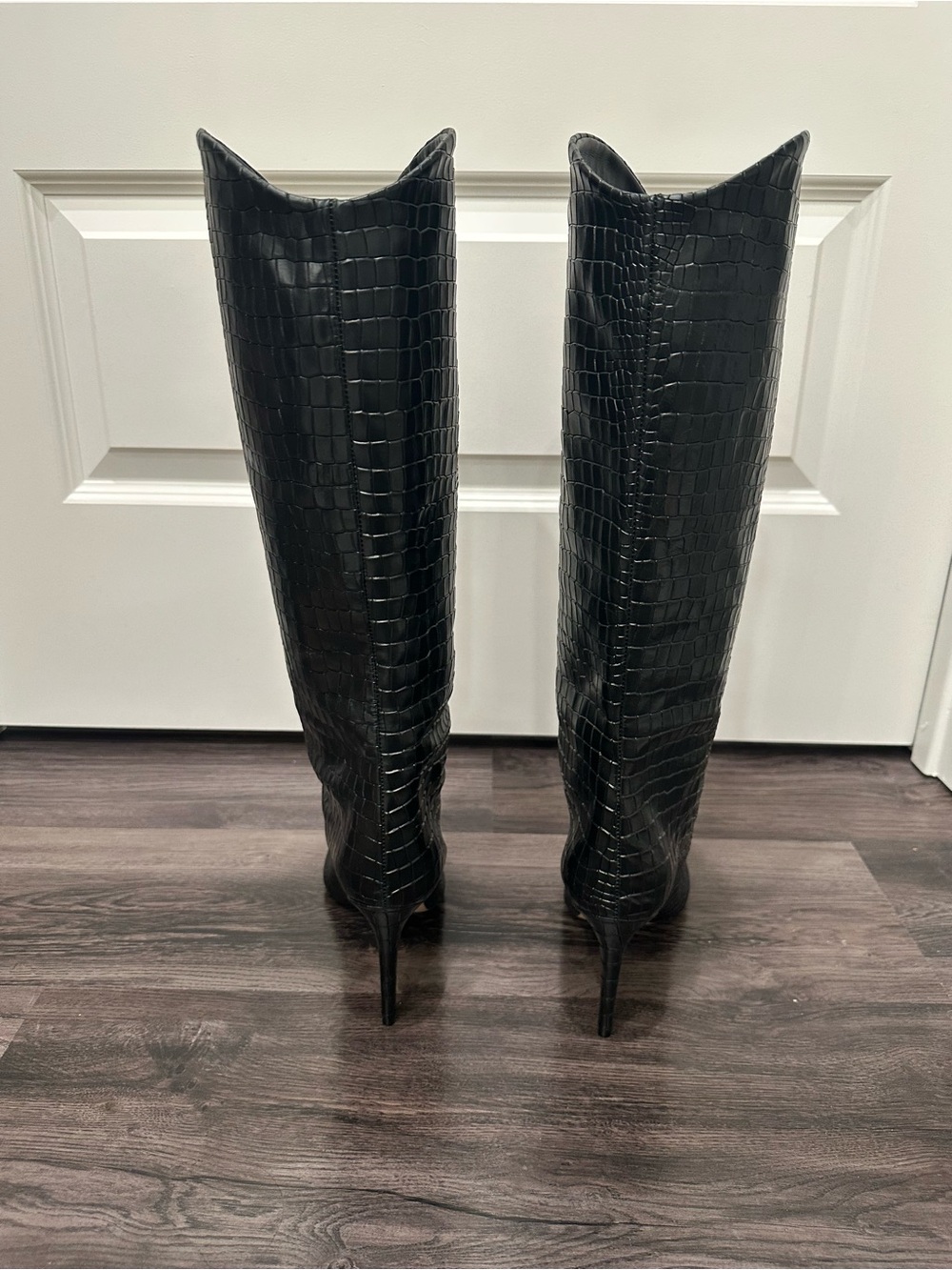 Schutz Maryana black croc knee boots 8.5 NWOT - Picture 4 of 6